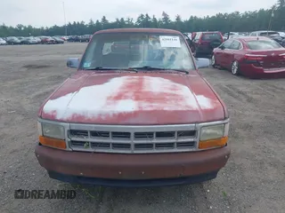 1996 Dodge Dakota z VIN 1B7FL26P3TS551971, wystawiony jako IAAI lot #42441145 z przebiegiem 131 063 mil mil oraz . Historia ofert i sprzedaży dostępna na DreamBid. Obrazek 13.