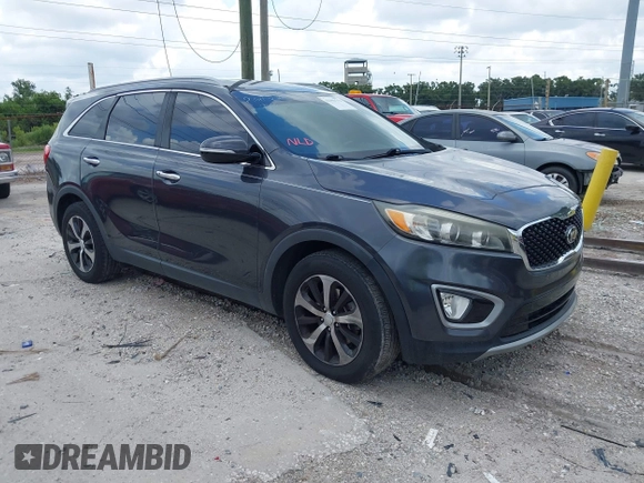 2017 Kia Sorento EX z VIN 5XYPH4A50HG236629, wystawiony jako IAAI lot #42381772 z przebiegiem 103 868 mil mil oraz . Historia ofert i sprzedaży dostępna na DreamBid. Obrazek 1.