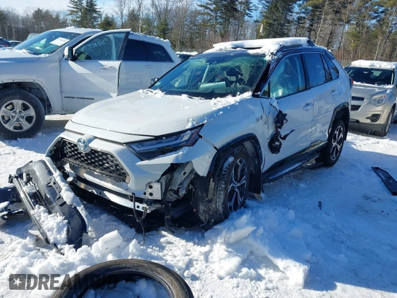2024 Toyota RAV4 XSE z VIN JTMFB3FV9RD202172, wystawiony jako IAAI lot #41589995 z przebiegiem 6 016 mil mil oraz . Historia ofert i sprzedaży dostępna na DreamBid. Obrazek 2.
