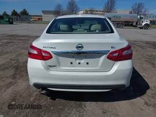 2016 Nissan Altima SR with VIN 1N4AL3AP7GC149531, listed as a IAAI auction lot 41893524 with 48,058 mi miles and . Bid and sale history available at carsss.com. Image 16.
