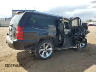 2008 Chevrolet Suburban LTZ z VIN 3GNFK16308G204064, wystawiony jako Copart lot #54522915 z przebiegiem Nie podano mil oraz Szkoda całkowita • Salvage title. Historia ofert i sprzedaży dostępna na DreamBid. Obrazek 3.