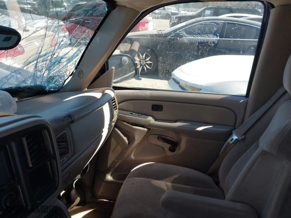 2006 Chevrolet Silverado 1500 LT1 with VIN 2GCEC13T061211835, listed as a IAAI auction lot 41678812 with 162,590 mi miles. Bid and sale history available at carsss.com. Image 5.
