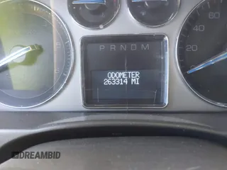 2007 Cadillac Escalade z VIN 1GYFK638X7R422351, wystawiony jako IAAI lot #42298364 z przebiegiem 263 314 mil mil oraz . Historia ofert i sprzedaży dostępna na DreamBid. Obrazek 7.