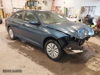 2019 Volkswagen Jetta S with VIN 3VWN57BUXKM013139, listed as a IAAI auction lot 41207959 with 83,886 mi miles. Bid and sale history available at carsss.com. Image 1.