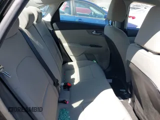 2019 Kia Forte LXS with VIN 3KPF24AD6KE067063, listed as a IAAI auction lot 41877273 with 68,442 mi miles. Bid and sale history available at carsss.com. Image 8.