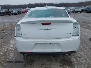 2016 Chrysler 300 300S with VIN 2C3CCAGG2GH261802, listed as a IAAI auction lot 41547415 with 77,046 mi miles. Bid and sale history available at carsss.com. Image 15.