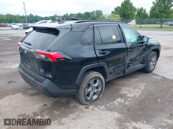 2022 Toyota RAV4 XLE with VIN 2T3P1RFVXNC259957, listed as a IAAI auction lot 42601471 with 39,696 mi miles and . Bid and sale history available at DreamBid. Image 4.