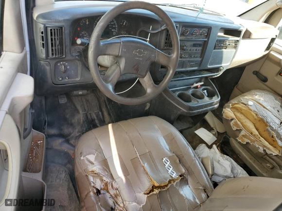 2006 Chevrolet Express Cargo Van with VIN 1GCFG15X761187872, listed as a Copart auction lot 71226794 with 346,315 mi miles and Salvage Title. Bid and sale history available at carsss.com. Image 8.