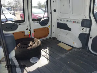 2013 Ford Transit Connect XLT с VIN NM0LS6BN0DT166572, выставлен на аукционе IAAI как лот 42049439 с пробегом 166 672 миль миль и . История ставок и продаж доступна на DreamBid. Изображение 8.