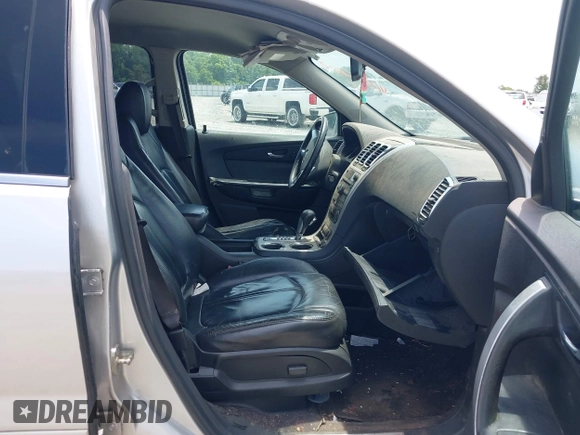 2010 GMC Acadia SLT1 z VIN 1GKLRMED7AJ176632, wystawiony jako IAAI lot #42305202 z przebiegiem 196 464 mil mil oraz . Historia ofert i sprzedaży dostępna na DreamBid. Obrazek 5.