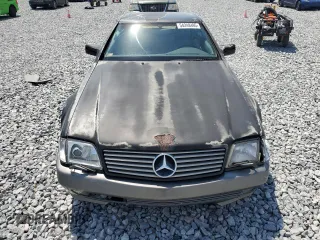 1990 Mercedes-Benz 300 with VIN WDBFA61E3LF005181, listed as a Copart auction lot 54248995 with 142,368 mi miles and Clean Title. Bid and sale history available at DreamBid. Image 5.