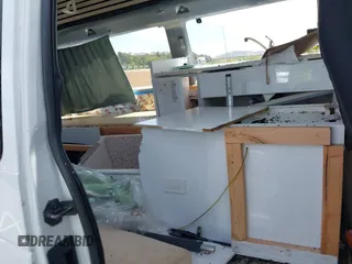 2006 Ford Econoline Cargo с VIN 1FTNE24W66DA55989, выставлен на аукционе IAAI как лот 42358587 с пробегом Не указан миль и . История ставок и продаж доступна на DreamBid. Изображение 8.