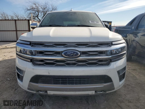 2023 Ford Expedition Platinum with VIN 1FMJU1M88PEA26014, listed as a Copart auction lot 89071995 with 23,830 mi miles and Salvage Title. Bid and sale history available at carsss.com. Image 5.
