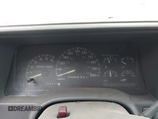 1999 Chevrolet Suburban z VIN 3GNFK16R1XG165083, wystawiony jako IAAI lot #42137129 z przebiegiem 209 137 mil mil oraz . Historia ofert i sprzedaży dostępna na DreamBid. Obrazek 7.