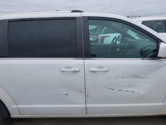 2018 Dodge Grand Caravan SXT with VIN 2C4RDGCG1JR299843, listed as a IAAI auction lot 41510261 with 224,777 mi miles. Bid and sale history available at carsss.com. Image 13.