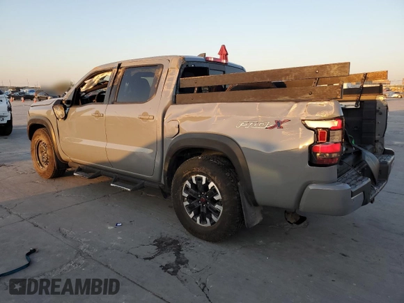 2024 Nissan Frontier Pro-X z VIN 1N6ED1EJ7RN619600, wystawiony jako Copart lot #74284664 z przebiegiem 19 786 mil mil oraz Szkoda całkowita • Salvage title. Historia ofert i sprzedaży dostępna na DreamBid. Obrazek 2.