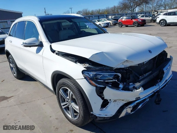 2020 Mercedes-Benz GLC with VIN W1N0G8DB4LF836149, listed as a IAAI auction lot 41244127 with 39,261 mi miles. Bid and sale history available at carsss.com. Image 1.