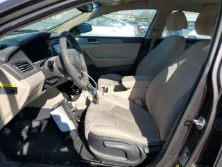 2017 Hyundai Sonata SE with VIN 5NPE24AF5HH487480, listed as a Copart auction lot 49952225 with 118,664 mi miles and Clean Title. Bid and sale history available at carsss.com. Image 7.