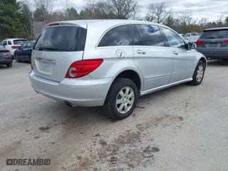 2007 Mercedes-Benz R-Class 3.5L with VIN 4JGCB65E57A052688, listed as a IAAI auction lot 42062948 with 142,440 mi miles. Bid and sale history available at carsss.com. Image 4.
