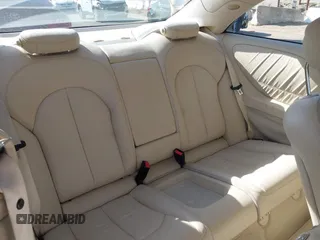 2009 Mercedes-Benz CLK 350 z VIN WDBTJ56H89F263852, wystawiony jako IAAI lot #42296657 z przebiegiem 165 044 mil mil oraz . Historia ofert i sprzedaży dostępna na DreamBid. Obrazek 8.