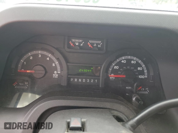 2015 Ford Econoline Commercial z VIN 1FDEE3FL8FDA16096, wystawiony jako Copart lot #68646434 z przebiegiem 243 644 mil mil oraz Szkody całkowita. Historia ofert i sprzedaży dostępna na DreamBid. Obrazek 9.