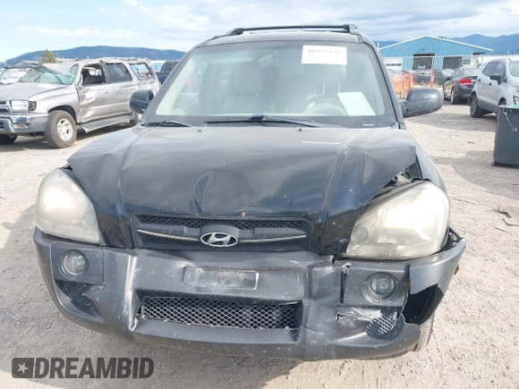 2005 Hyundai Tucson GLS with VIN KM8JN72D65U192566, listed as a IAAI auction lot 40457875 with 177,352 mi miles. Bid and sale history available at carsss.com. Image 6.
