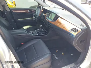 2014 Hyundai Equus Signature with VIN KMHGH4JH4EU082362, listed as a IAAI auction lot 40009982 with 104,388 mi miles and . Bid and sale history available at DreamBid. Image 5.