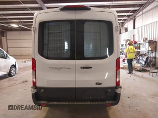 2018 Ford Transit with VIN 1FTBW2CM3JKA27829, listed as a IAAI auction lot 41989093 with 148,187 mi miles. Bid and sale history available at carsss.com. Image 16.