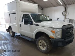 2016 Ford Super Duty F-250 SRW XL with VIN 1FDBF2B66GED17519, listed as a IAAI auction lot 41972443 with 333,161 mi miles. Bid and sale history available at carsss.com. Image 1.