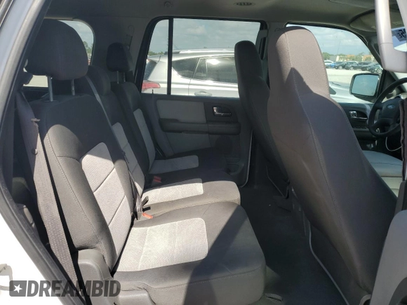 2004 Ford Expedition Special Service z VIN 1FMRU15W94LB82330, wystawiony jako Copart lot #57448795 z przebiegiem 262 122 mil mil oraz Nie do naprawy • Non repairable. Historia ofert i sprzedaży dostępna na DreamBid. Obrazek 11.