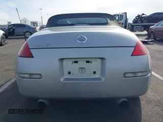 2005 Nissan 350Z Touring z VIN JN1AZ36A05M755776, wystawiony jako IAAI lot #41509506 z przebiegiem 79 148 mil mil oraz . Historia ofert i sprzedaży dostępna na DreamBid. Obrazek 16.