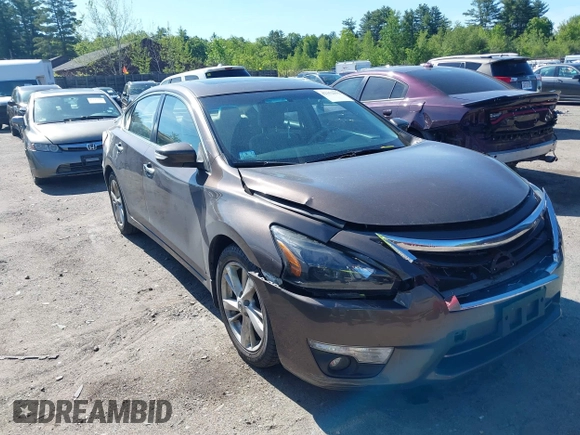 2015 Nissan Altima SV z VIN 1N4AL3AP8FC154011, wystawiony jako IAAI lot #42352693 z przebiegiem 178 851 mil mil oraz . Historia ofert i sprzedaży dostępna na DreamBid. Obrazek 1.