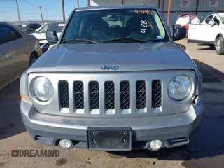 2017 Jeep Patriot Sport with VIN 1C4NJPBB8HD132437, listed as a IAAI auction lot 41429955 with 141,243 mi miles. Bid and sale history available at carsss.com. Image 12.