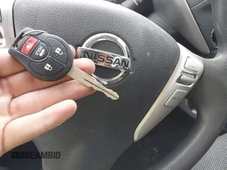 2019 Nissan Versa SV z VIN 3N1CN7AP4KL820481, wystawiony jako IAAI lot #42033570 z przebiegiem 106 678 mil mil oraz . Historia ofert i sprzedaży dostępna na DreamBid. Obrazek 11.