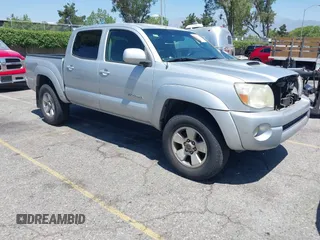 2007 Toyota Tacoma PreRunner z VIN 5TEJU62N17Z442235, wystawiony jako IAAI lot #42383518 z przebiegiem 292 564 mil mil oraz . Historia ofert i sprzedaży dostępna na DreamBid. Obrazek 1.