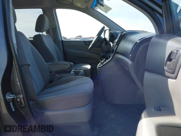 2012 Kia Sedona LX with VIN KNDMG4C7XC6475511, listed as a IAAI auction lot 41845131 with 132,023 mi miles. Bid and sale history available at carsss.com. Image 5.