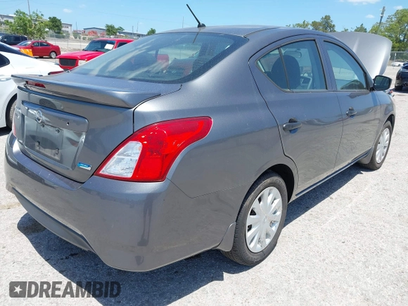 2016 Nissan Versa S Plus with VIN 3N1CN7AP6GL850122, listed as a IAAI auction lot 42167881 with 88,303 mi miles. Bid and sale history available at carsss.com. Image 4.