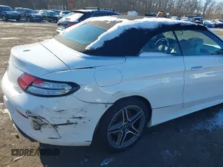 2019 Mercedes-Benz C 300 с VIN WDDWK8EB7KF828792, выставлен на аукционе IAAI как лот 41267574 с пробегом 61 168 миль миль и . История ставок и продаж доступна на DreamBid. Изображение 18.