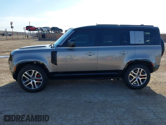 2023 Land Rover Defender X с VIN SALEX7EU1P2148879, выставлен на аукционе IAAI как лот 41770581 с пробегом 32 831 миль миль и . История ставок и продаж доступна на DreamBid. Изображение 15.