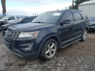 2017 Ford Explorer XLT z VIN 1FM5K8D87HGC37226, wystawiony jako IAAI lot #41596158 z przebiegiem 171 230 mil mil oraz . Historia ofert i sprzedaży dostępna na DreamBid. Obrazek 2.
