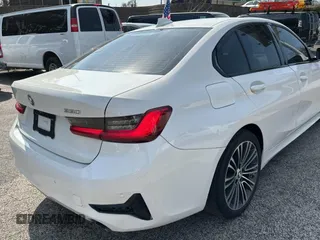 2021 BMW 3 Series 330i with VIN 3MW5R1J00M8B48688, listed as a Copart auction lot 49133935 with 43,293 mi miles and Clean Title. Bid and sale history available at carsss.com. Image 4.
