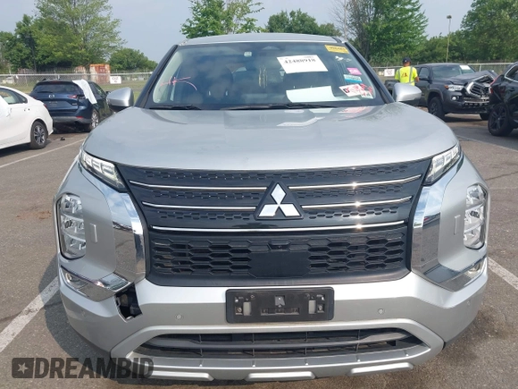 2022 Mitsubishi Outlander SE z VIN JA4J4UA86NZ030850, wystawiony jako IAAI lot #42488918 z przebiegiem 112 029 mil mil oraz . Historia ofert i sprzedaży dostępna na DreamBid. Obrazek 6.
