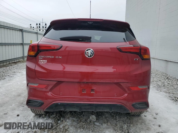 2021 Buick Encore GX Essence z VIN KL4MMGSL0MB037639, wystawiony jako Copart lot #41734685 z przebiegiem 36 789 mil mil oraz Czysty tytuł • Clean title. Historia ofert i sprzedaży dostępna na DreamBid. Obrazek 6.