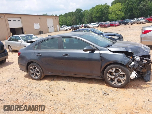 2021 Kia Forte LXS с VIN 3KPF24ADXME267429, выставлен на аукционе IAAI как лот 42589531 с пробегом 94 076 миль миль и . История ставок и продаж доступна на DreamBid. Изображение 13.