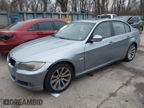 2011 BMW 3 Series 328i xDrive with VIN WBAPK7C56BA973080, listed as a IAAI auction lot 41504229 with 247,771 mi miles. Bid and sale history available at carsss.com. Image 2.