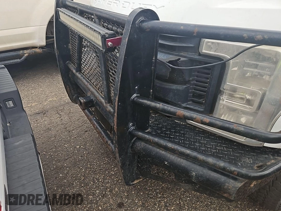 2017 Ford F-250 Lariat with VIN 1FT7W2BT0HEE20744, listed as a IAAI auction lot 42727056 with 241,781 mi miles and . Bid and sale history available at DreamBid. Image 14.