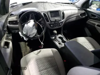 2024 Chevrolet Equinox LS z VIN 3GNAXSEG4RL207127, wystawiony jako Copart lot #43313545 z przebiegiem Nie podano mil oraz Szkoda całkowita • Salvage title. Historia ofert i sprzedaży dostępna na DreamBid. Obrazek 8.
