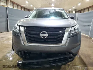 2024 Nissan Pathfinder SV with VIN 5N1DR3BC7RC255624, listed as a Copart auction lot 42811525 with 17,611 mi miles and Clean Title. Bid and sale history available at carsss.com. Image 5.
