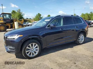2016 Volvo XC90 T6 Momentum with VIN YV4A22PK0G1087806, listed as a Copart auction lot 61735135 with 211,497 mi miles and Clean title. Bid and sale history available at DreamBid. Image 1.