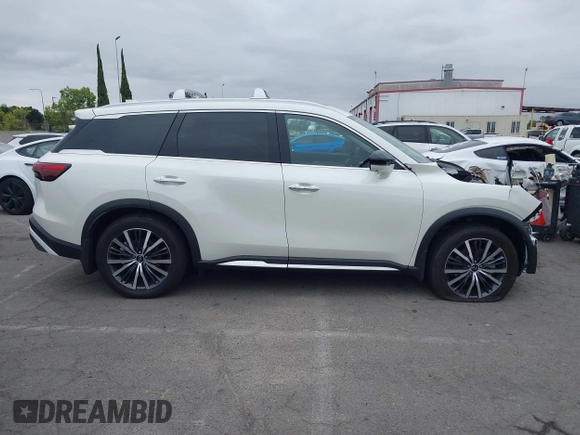 2025 Infiniti QX60 Sensory with VIN 5N1AL1GS6SC330036, listed as a IAAI auction lot 42193990 with 5,403 mi miles and . Bid and sale history available at DreamBid. Image 14.